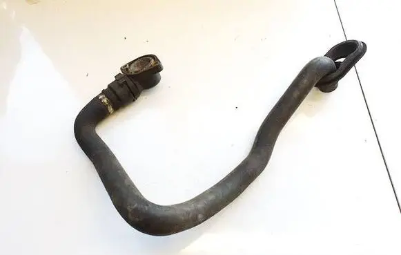 Engine coolant pipe/hose