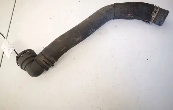 Land Rover Discovery 3 - LR3 Engine coolant pipe/hose 