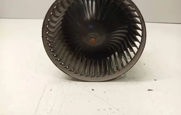Ford Fiesta Heater fan/blower VP8E2H18456AB 0130115551
