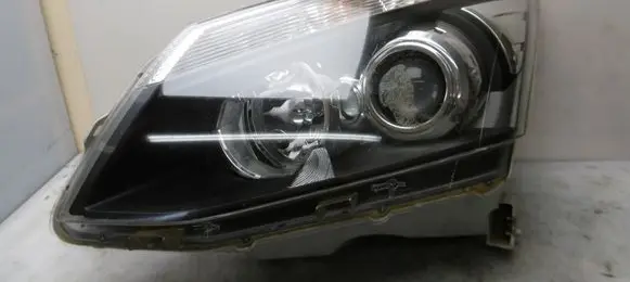 Isuzu D-Max Headlight/headlamp