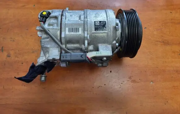 BMW X3 G01 Air conditioning (A/C) compressor (pump) 6994082