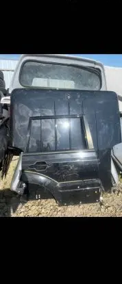 Mitsubishi Pajero Rear door