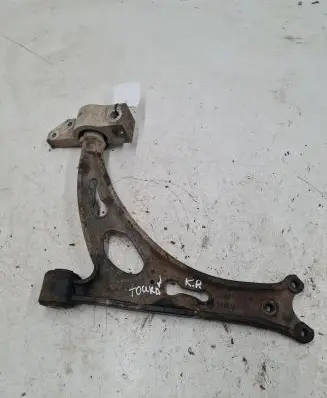 Volkswagen Touran I Front lower control arm/wishbone