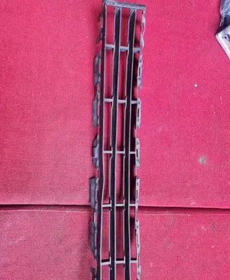 Renault Megane II Front bumper lower grill 8200114155