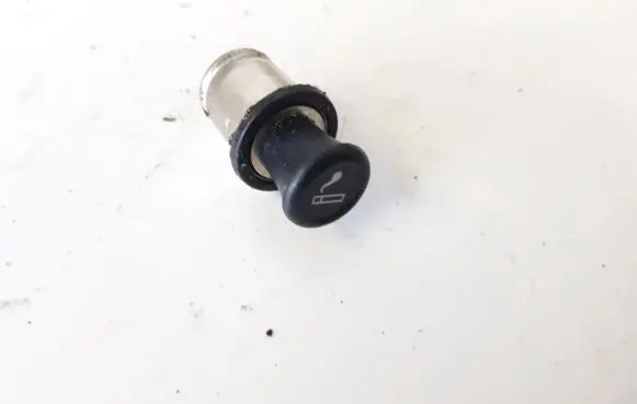 Toyota Avensis T250 Cigarette lighter 