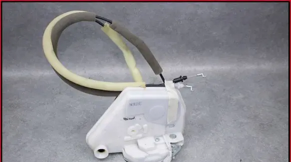 Mazda MX-5 ND Front door lock 
