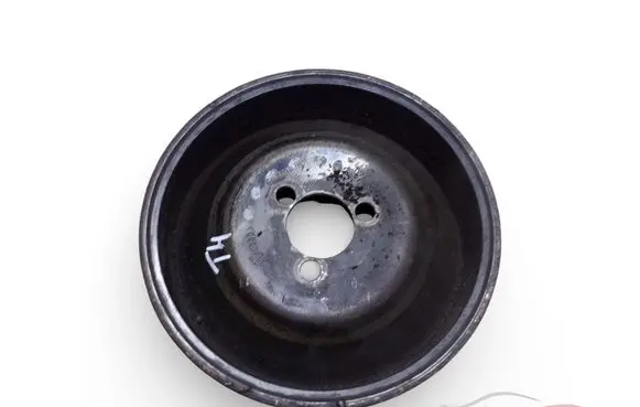 Volkswagen Transporter - Caravelle T4 Power steering pump pulley 074121031