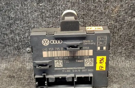 Volkswagen Touareg II Door control unit/module 4H0959795B