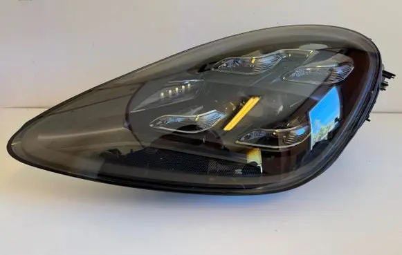 Porsche Cayenne (9Y0 9Y3) Headlight/headlamp 9Y0941035J 1EK2296