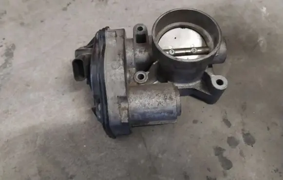 Ford Mondeo MK IV Throttle body valve VP4F9U-9E928-AB