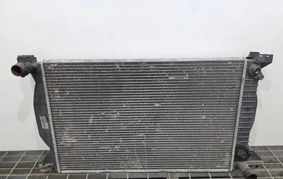 Audi A4 S4 B6 8E 8H Coolant radiator 8E0121251Q