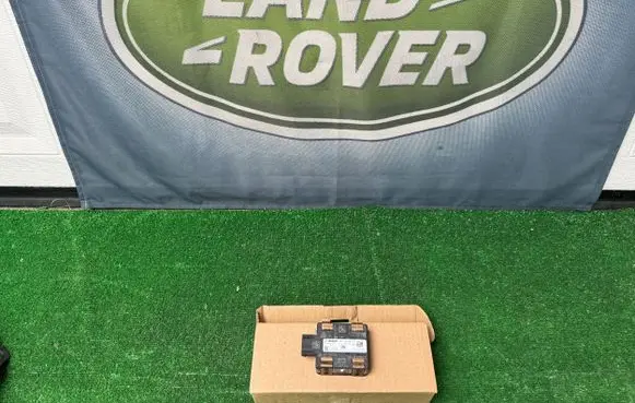 Jaguar I-Pace Distronic sensor radar 9G768