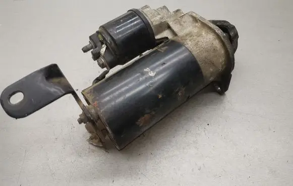Opel Zafira A Starter motor