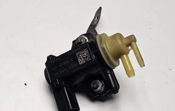 Audi A4 S4 B8 8K Turbo solenoid valve 1K0906627B 43310 4011464A
