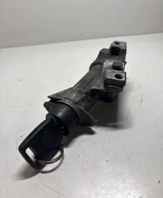 Audi A4 S4 B5 8D Ignition lock 4B0905851C