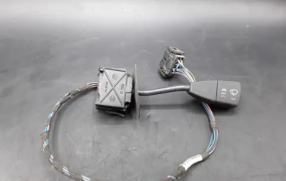 BMW 3 E36 Wiper control stalk 012006 83609193 E5120G