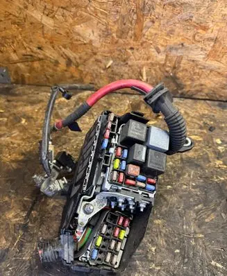 Volvo V70 Fuse box set 6g9t-14a067-ca