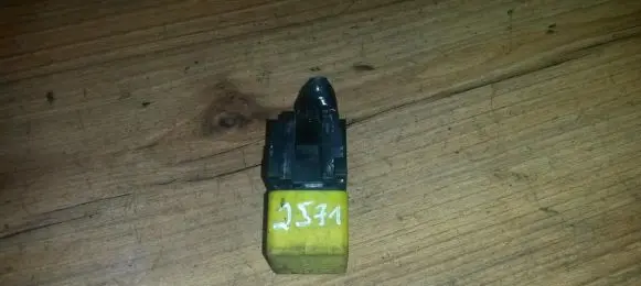 Fiat Bravo - Brava Other relay 82461739 Nenustatyta