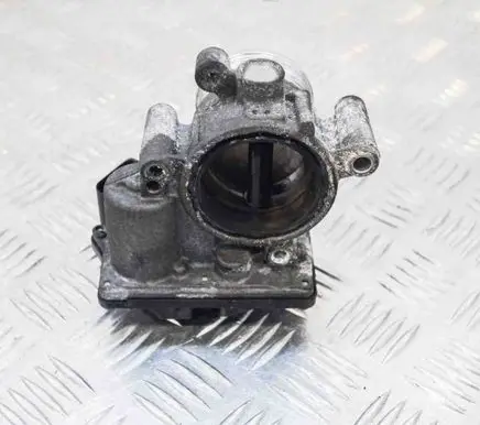 Volkswagen PASSAT CC Throttle valve