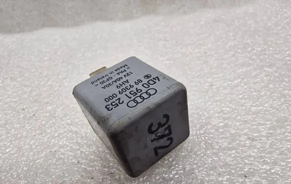 Audi A8 S8 D2 4D Other relay 4D0951253 899309000