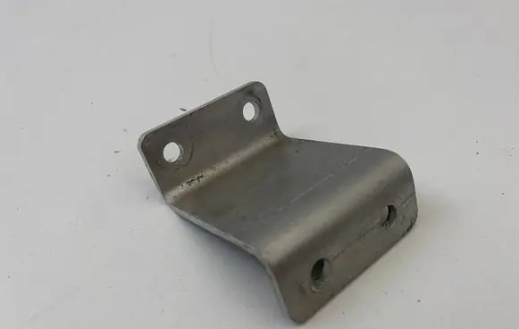 McLaren MP4 12c Power steering pump mounting bracket 11D0103CP