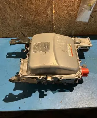Toyota Prius (XW20) Voltage converter inverter G920047111