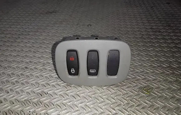 Nissan Primastar Central locking switch button 2648804 041254A