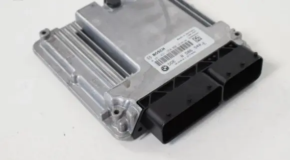 BMW 5 GT F07 Engine control unit/module 0281031950 8586540