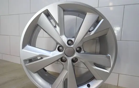 Audi Q5 SQ5 8R R20 alloy rim 89A601025AR