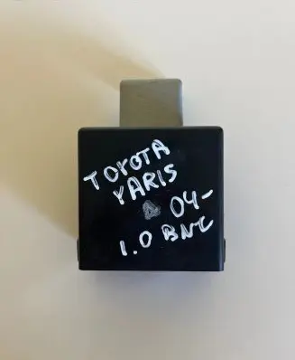 Toyota Yaris Other control units/modules 886500D010 MB2771001732