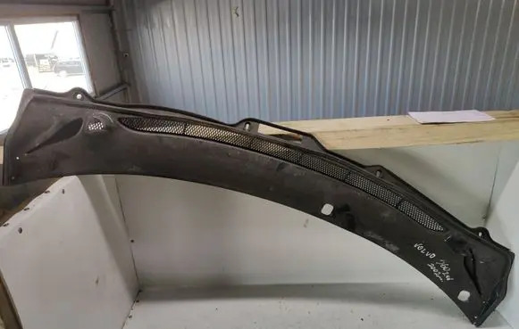 Volvo S60 Wiper trim