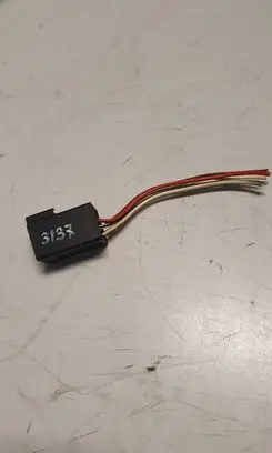Opel Astra H Coolant fan relay 13119468