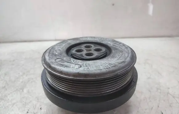 Mercedes-Benz C W204 Crankshaft pulley A6510351712