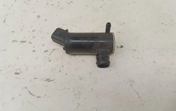 Hyundai ix35 Windscreen/windshield washer pump 985102S000