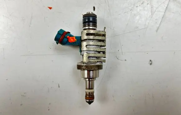 Lexus GS 300 350 430 450H Fuel injector 2325037020