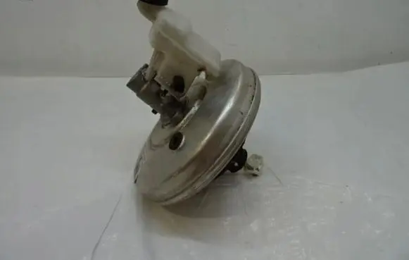 Opel Combo E Brake booster 9821104980