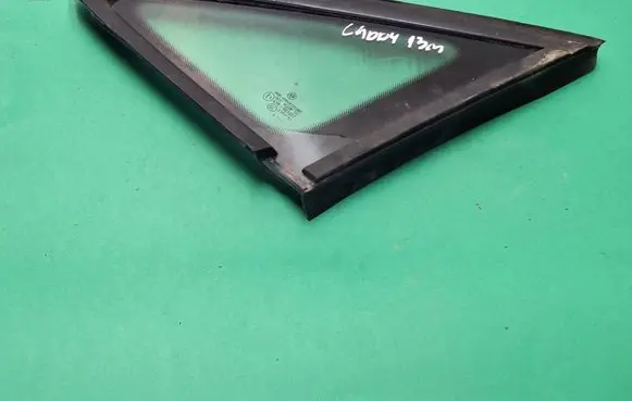 Volkswagen Caddy Front triangle window/glass DOT27M23100AS2 E000184 43R001057