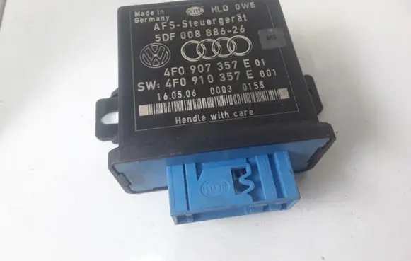 Audi A4 S4 B7 8E 8H Light module LCM 5DF00888626 4F0907357E 4F0910357E