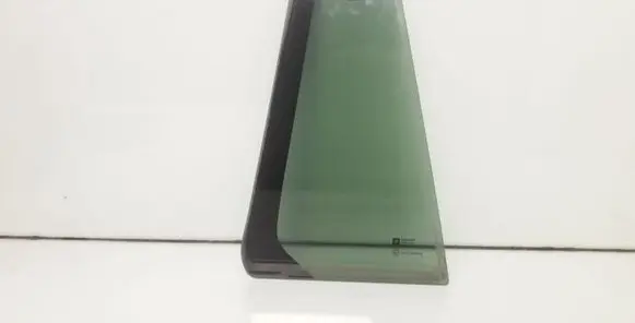 Rear vent window glass