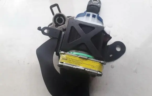 Mazda 6 Front seatbelt 1063728 1062542AA