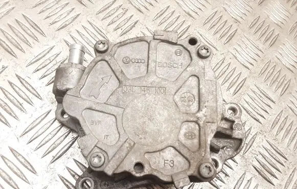 Volkswagen PASSAT B7 Vacuum pump 03L145100