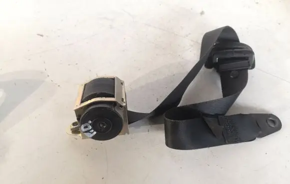 Mini One - Cooper R50 - 53 Front seatbelt