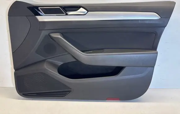 Volkswagen PASSAT B8 Front door card panel trim