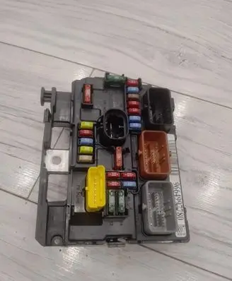 Citroen C3 Picasso BSM Control unit 9664997780