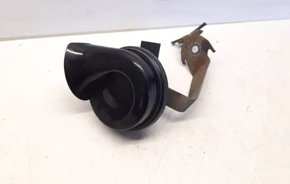 Volkswagen PASSAT B6 Horn signal A28657625