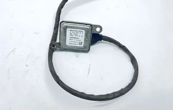 Mercedes-Benz E W212 Lambda probe sensor A0009051512 A3C033986001 19090706320
