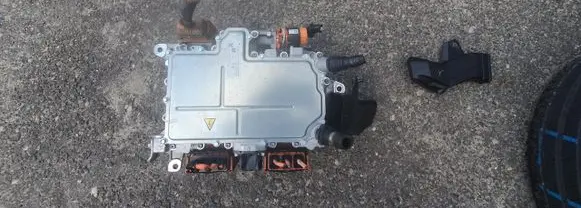 Renault Captur II Voltage converter inverter 292A06301R