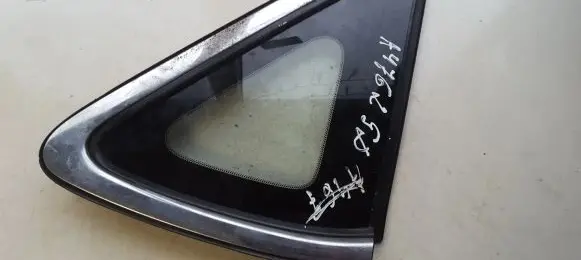 Mazda 6 Rear side window