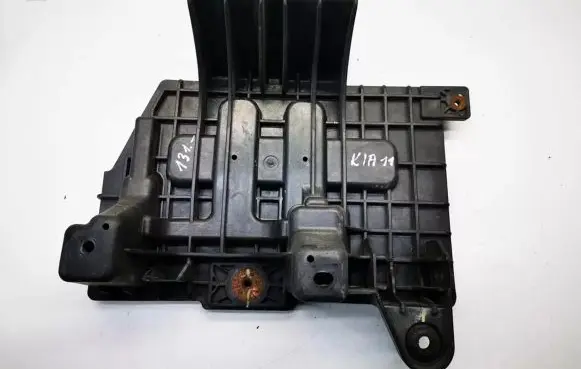 Battery tray