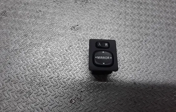Toyota Corolla Verso AR10 Wing mirror switch 769746E